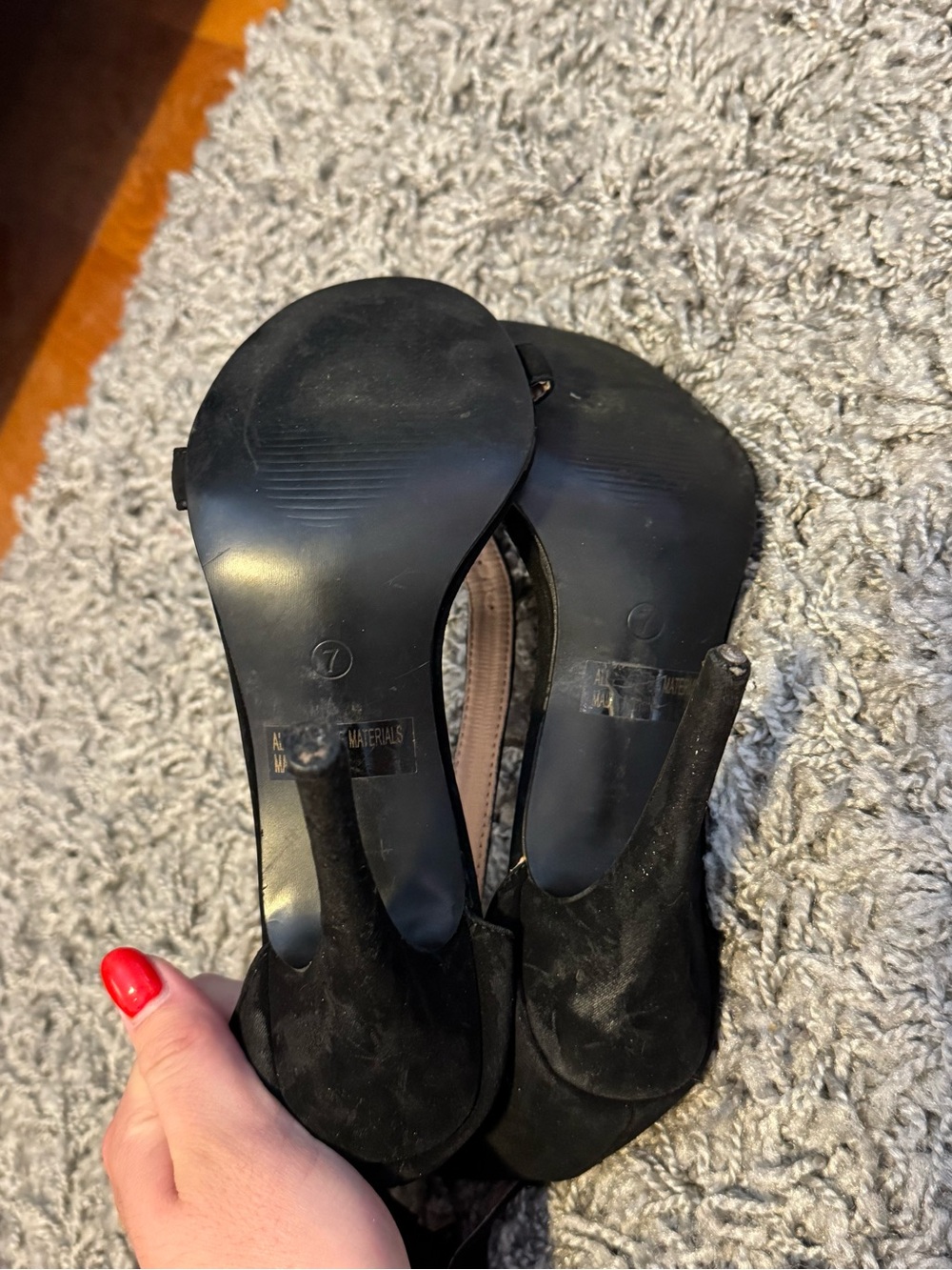 Heels - Picture 5 of 5